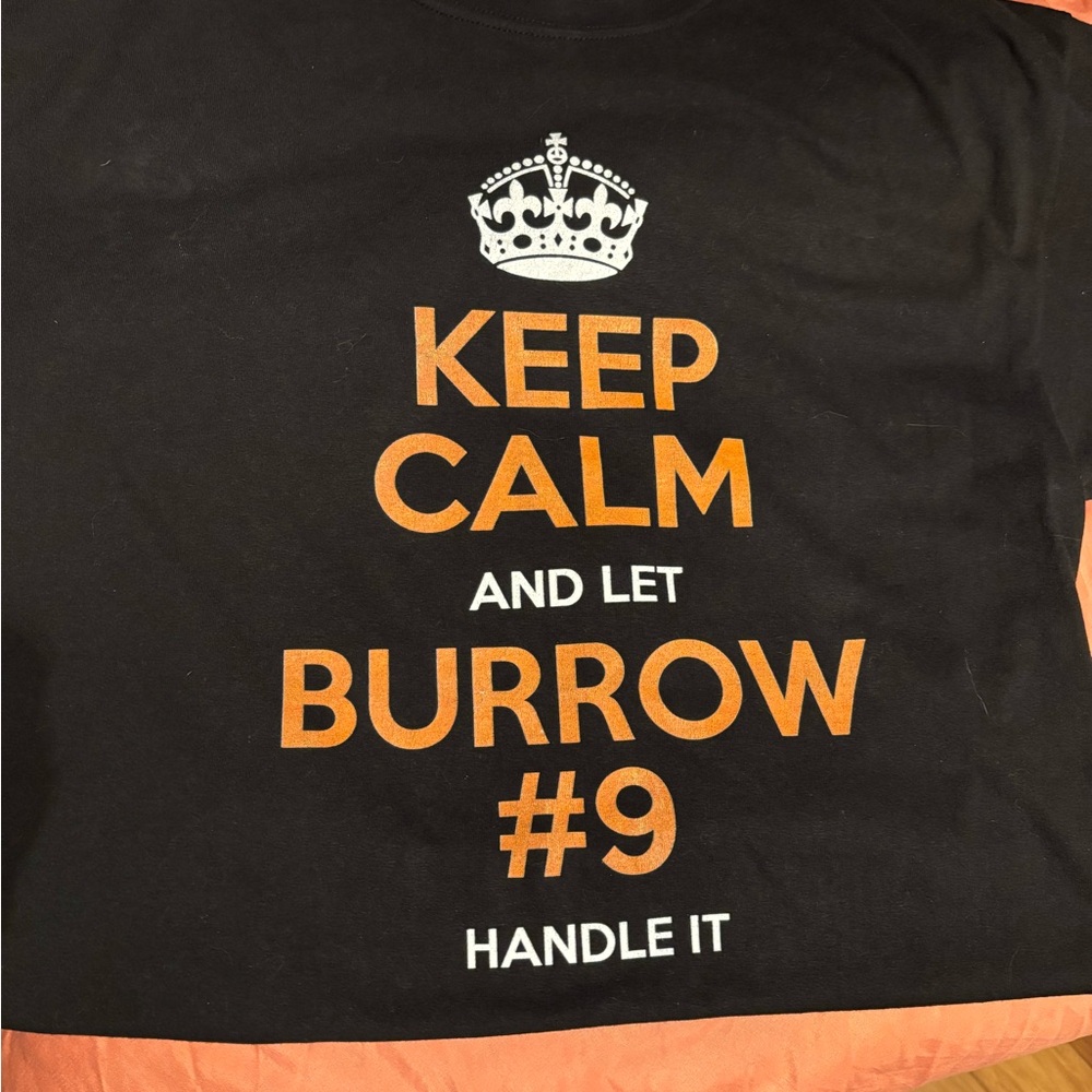 NFL player Joe Burrow #9 Graphic T-Shirt